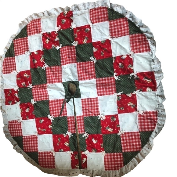 Handmade Farmhouse Christmas Tree Reversible Skirt Quilted Red Green Eyelet - Picture 1 of 5